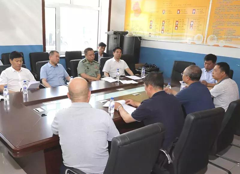 长春一村小，独苗学生的坚守与回应，当地回应引关注