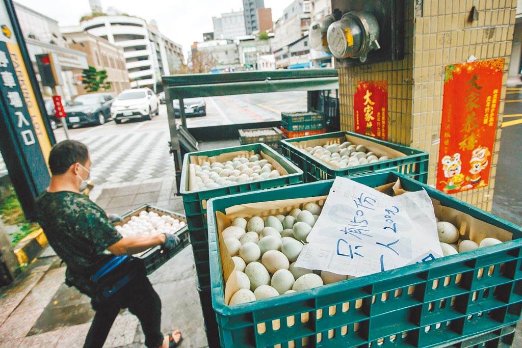 台湾鸡蛋逆袭之路，从过剩百万到机遇的励志故事