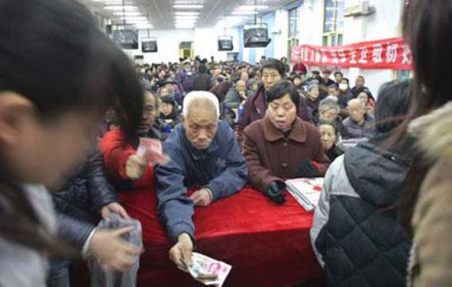 老人养生热潮，课程消费替代医疗支出？