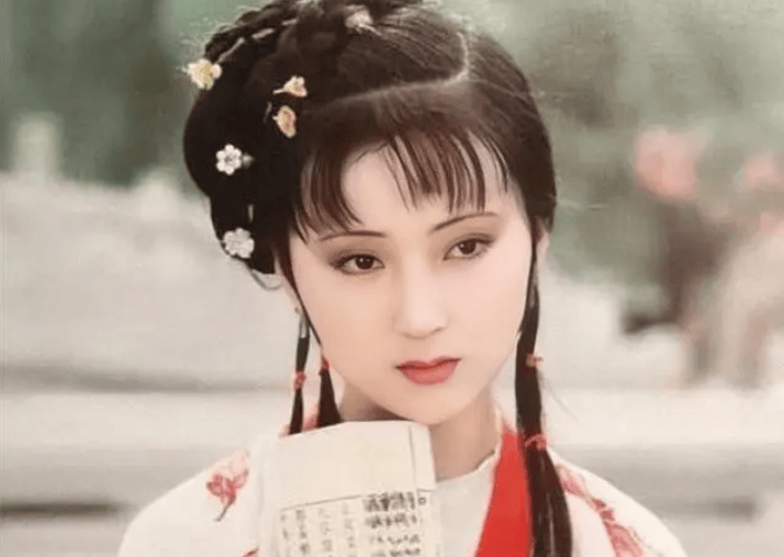 红楼梦退出高考语文传闻揭秘，小巷特色小店等你来探秘！