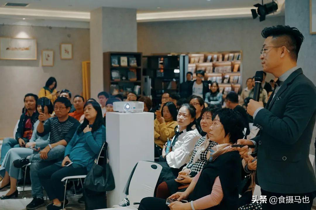 志合越山海，携手共创未来辉煌。