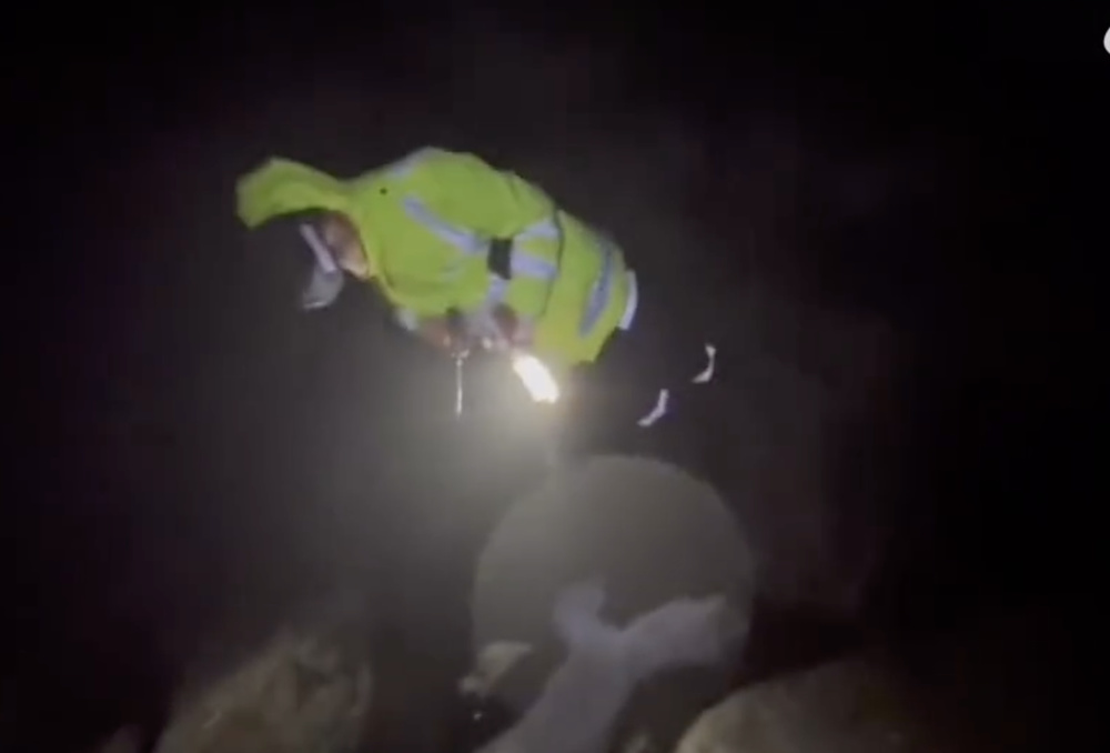 夜爬秦岭遇难情侣，常规外套背后的勇气与挑战的励志故事