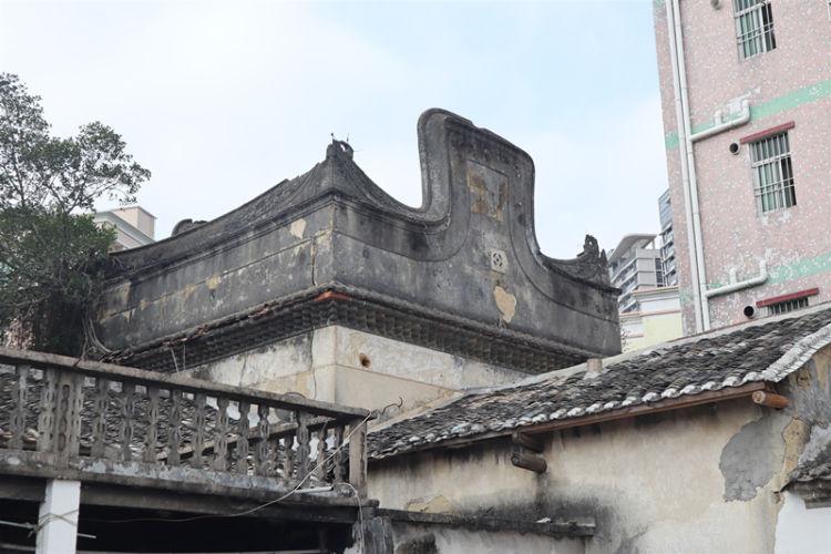 蓝牙耳机最新报价，小巷深处的音乐宝藏之旅