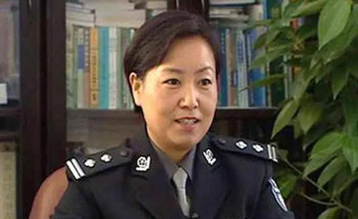 警神最新章节观点论述解析
