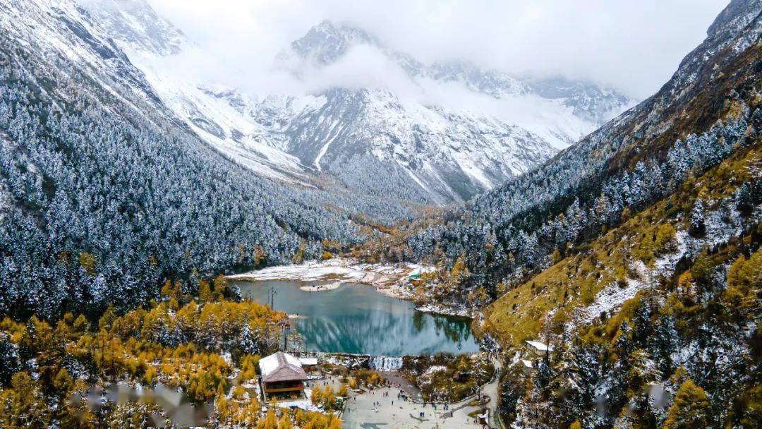 雪洗天下，自然美景之旅，探寻内心宁静与平和