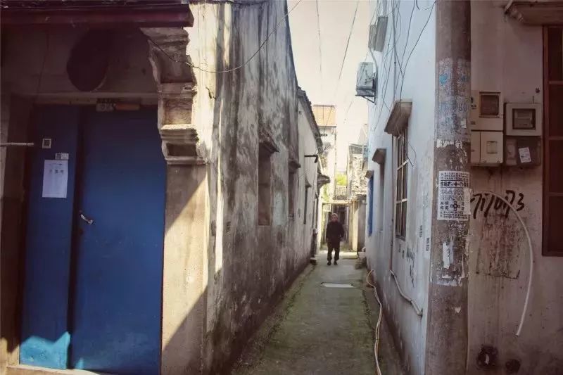 5号最新，小巷深处的独特风味探索