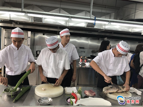 商丘厨师最新招聘,商丘厨师最新招聘——探寻小巷中的美食秘境