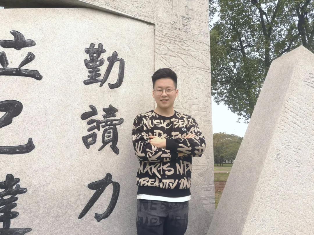 最新款MCM，时尚、功能与科技的完美融合