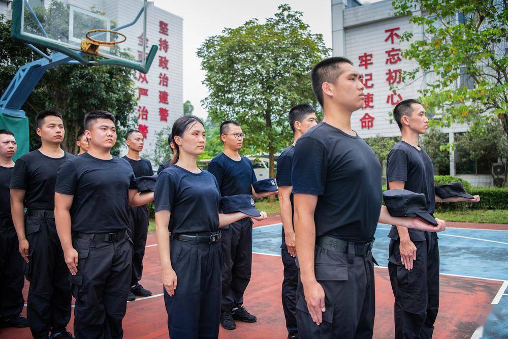 西部战区冲突背后的温情故事与小日常观察