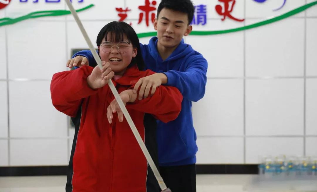 枪花电视剧，魅力与争议深度剖析