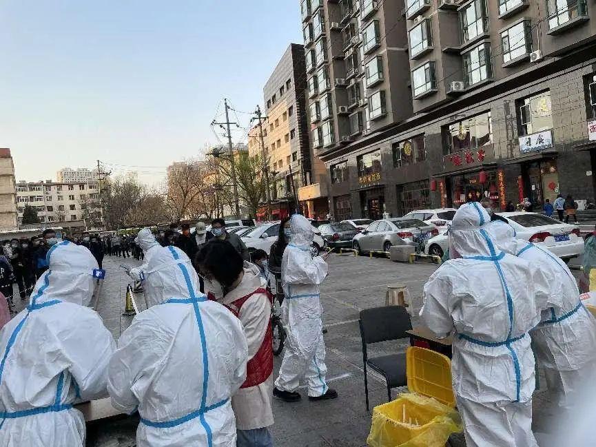 海淀西山隧道探秘，小巷中的独特小店揭秘！