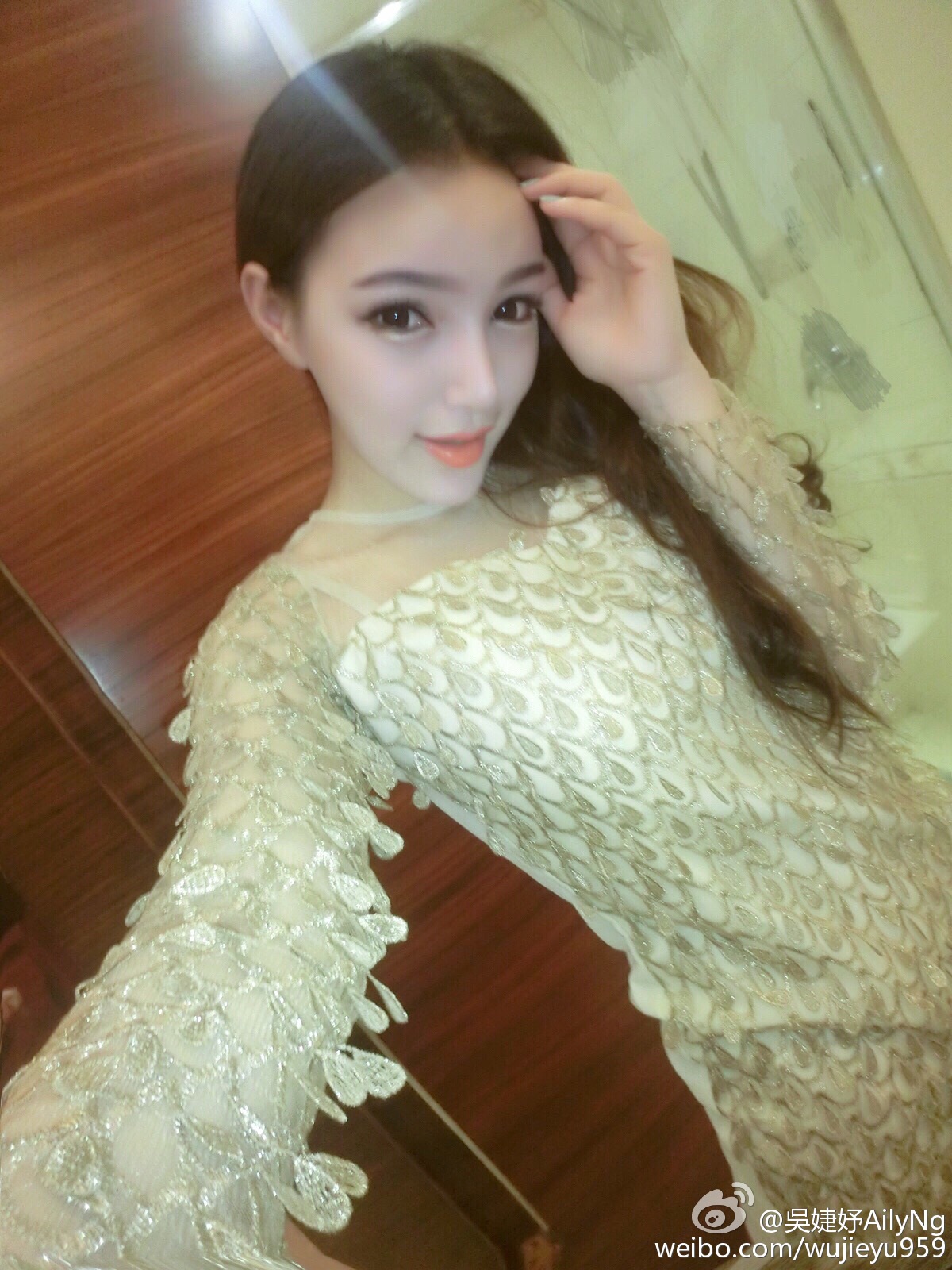 吴婕妤新动态，时尚之旅展现惊人魅力✨