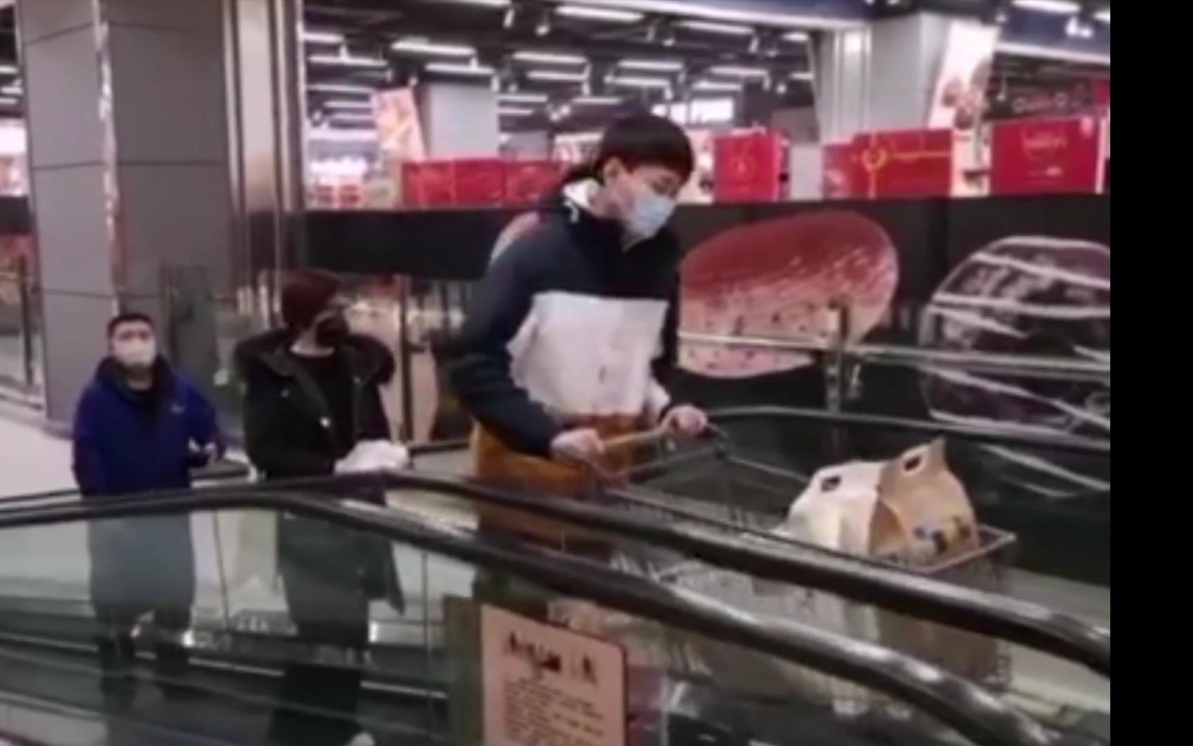 口罩最新价,口罩最新价，一场温馨的购物之旅