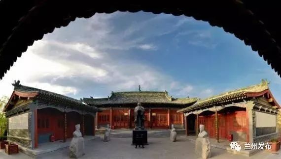 宁王府最新动态揭秘，一探王府新鲜资讯！🏰