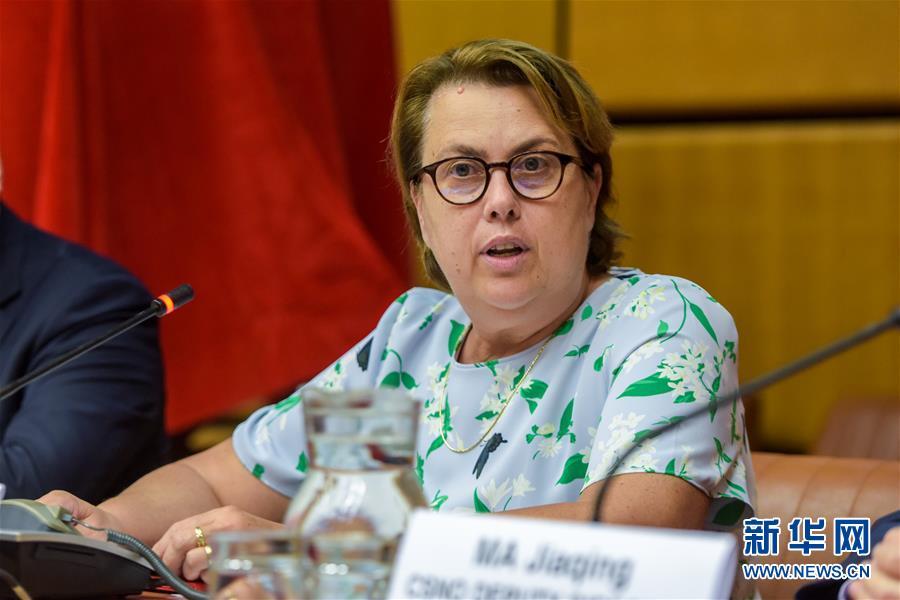 科技与导航的完美结合，中国最新手机指南针应用引领时代风潮