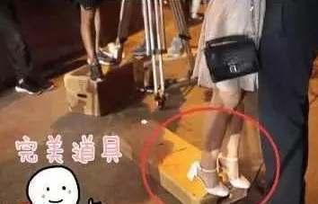 明星吻戏幕后揭秘，多元解读的幕后之吻