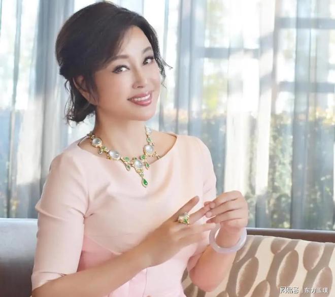深度探讨，演员曾黎的私生活之谜——结婚状况揭秘