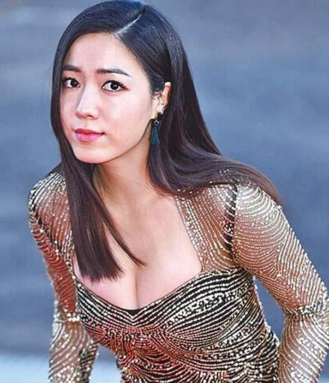 如何成为成功演员？女明星卖身的进阶之路与详细步骤指南（初学者必看）