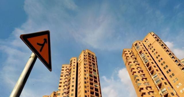 南昌楼盘价格暴跌，购房良机如何把握？——购房指南