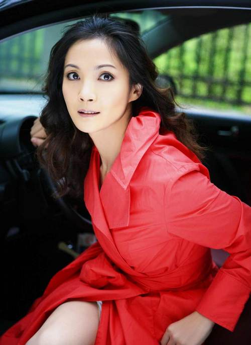 李婷近况更新，璀璨人生的新篇章开启