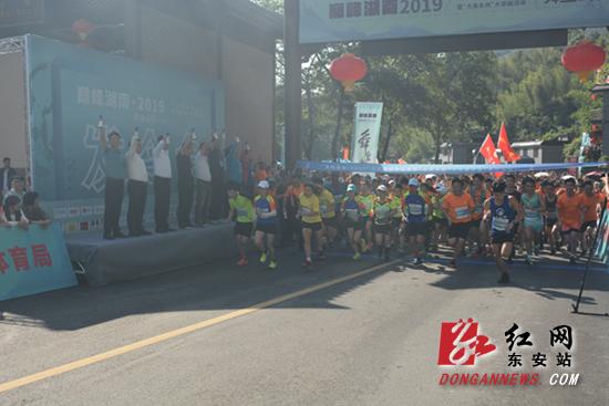 最新登山赛车挑战，驾驭变化，自信成就巅峰之路！