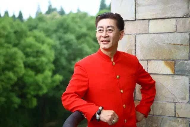 六小龄童最新动态，猴王归来，励志人生鼓舞人心，引领自信与成长之路