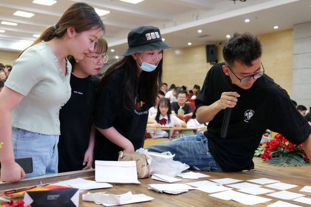 韩国最新电影盛宴，视觉与情感的碰撞 2017年精选佳作