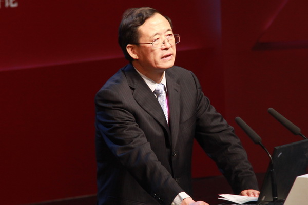 刘士余，时代背景下的金融领航者最新动态
