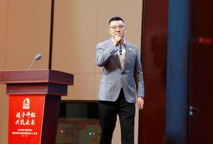 金一陈俊延的最新动态，力量在变化中成长，自信与成就感在学习中闪耀