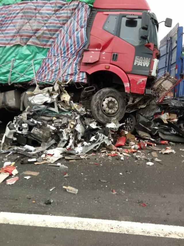 成绵高速车祸最新消息深度分析与观点阐述