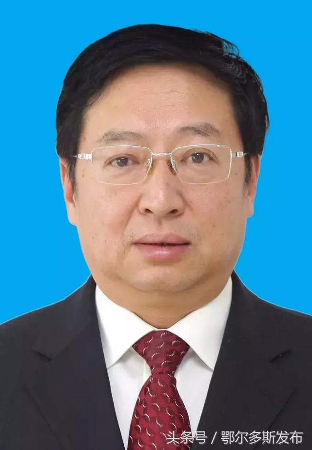 乌兰察布新任市委书记上任指南，了解与跟随新任领导的步骤指南